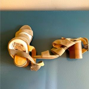 Women’s sandals